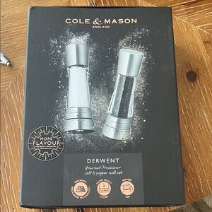 Cole & Mason Salt and Pepper Mill Set brand new
